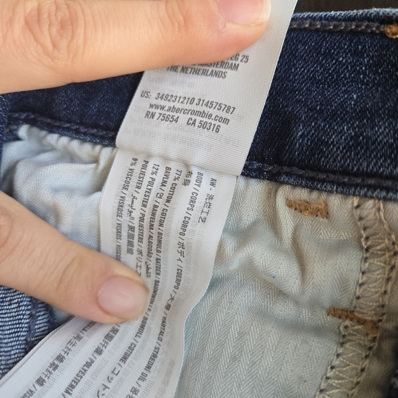 Hollister High Rise Denim Blue Jean Shorts 3 Inch Womens Size 1 W25 Soft Stretch - Picture 3 of 4